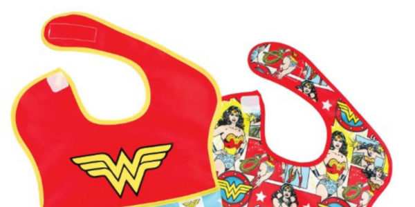 wonder-woman-bumkins-baby-bib